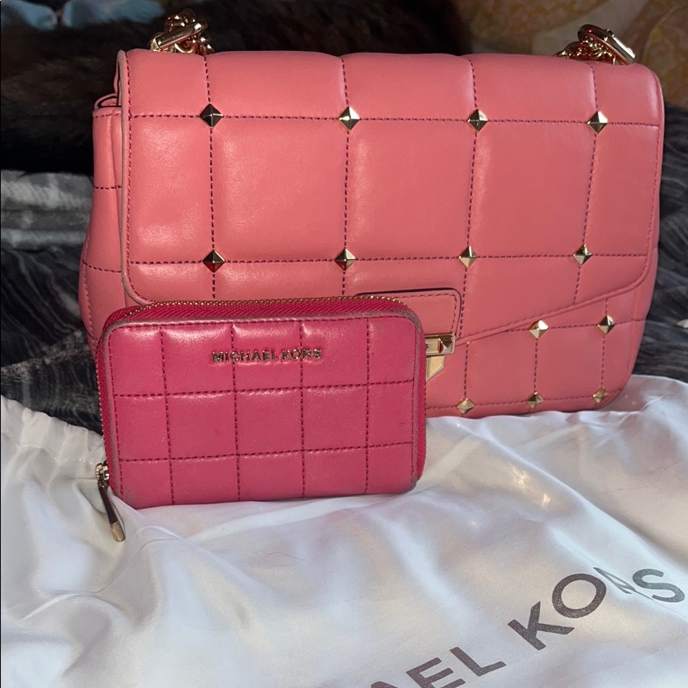 MICHAEL Michael Kors Pink and Gold Quilted Shoulder Bag - Picture 10 of 11